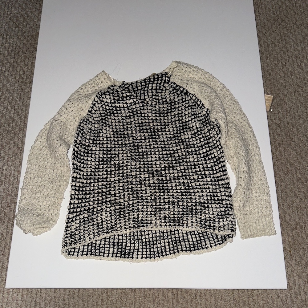 Knit sweater
